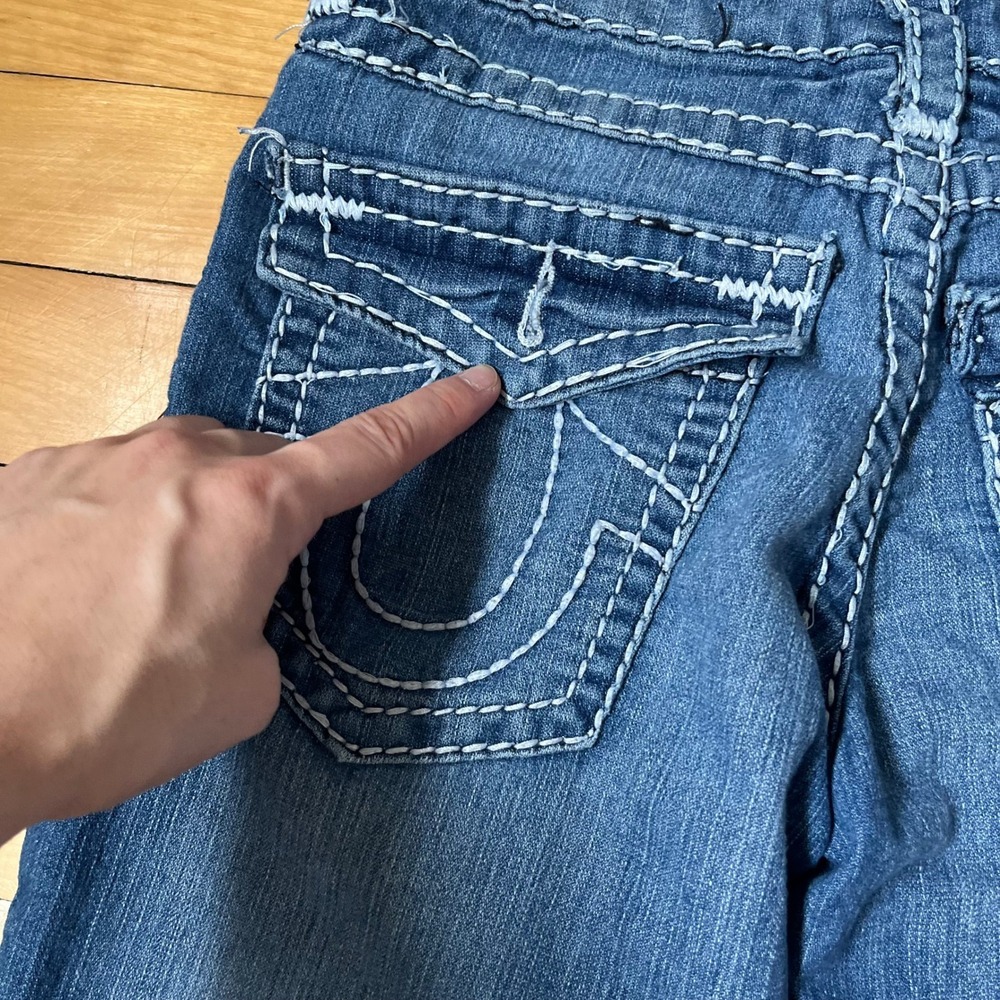 True Religion Joey Big T Blue Denim Cropped Jeans Made in USA Size 26 Low Rise - Picture 11 of 11
